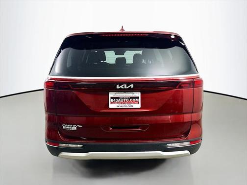 2024 Kia Carnival LX