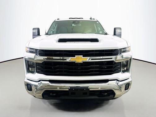 2025 Chevrolet Silverado 3500 LT