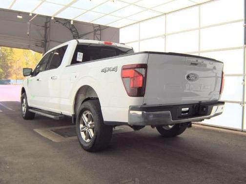 Oxford White 2025 Ford F-150 XLT