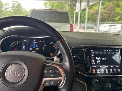 2020 Jeep Grand Cherokee Summit