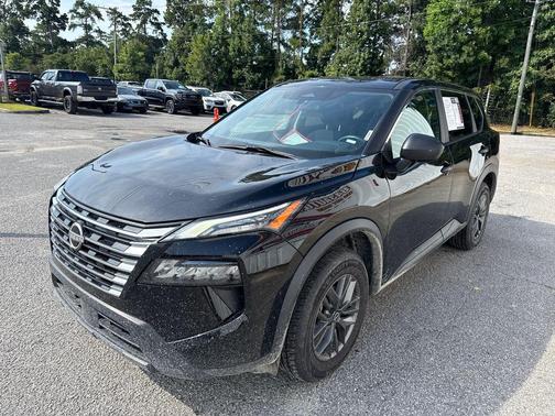 Super Black 2024 Nissan Rogue S