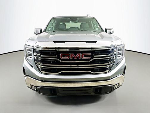 Sterling Metallic 2025 GMC Sierra 1500 SLT