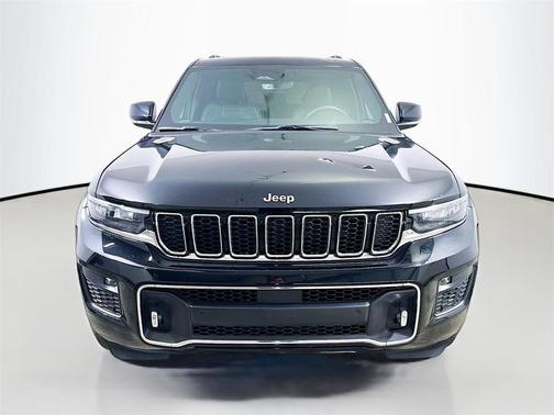 2022 Jeep Grand Cherokee Overland