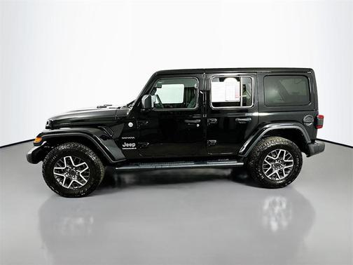 2024 Jeep Wrangler 4-Door Sahara 4x4