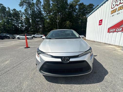 Classic Silver Metallic 2024 Toyota Corolla LE