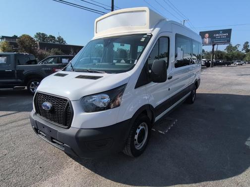 2022 Ford Transit-150 Base
