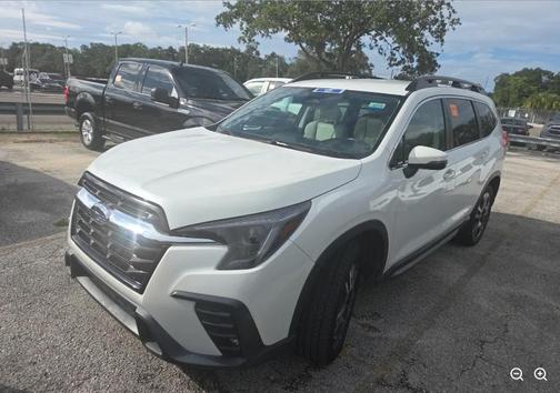 Crystal White Pearl 2023 Subaru Ascent Limited 7-Passenger