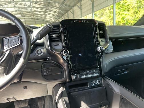 2024 RAM 2500 Limited Crew Cab 4x4 6'4' Box