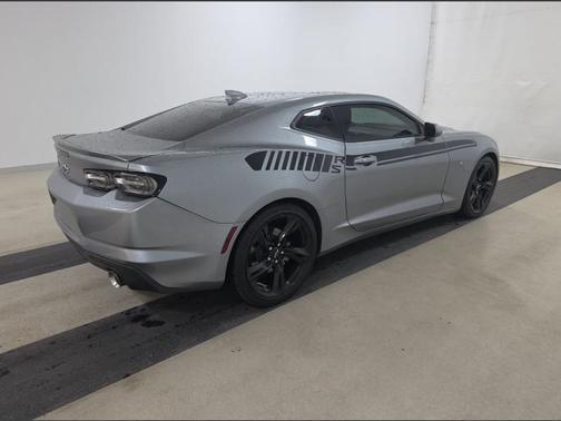 Sharkskin Metallic 2023 Chevrolet Camaro 1LT