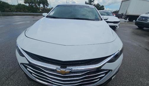 Summit White 2019 Chevrolet Malibu LT