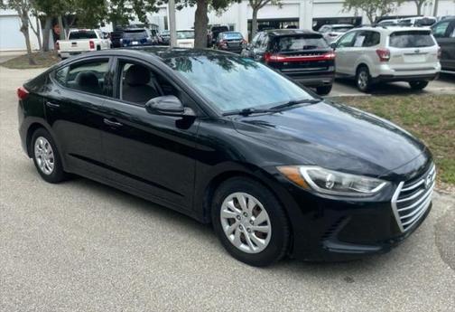 2018 Hyundai ELANTRA SE