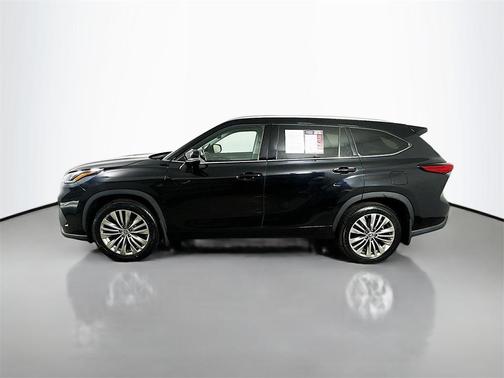 2022 Toyota Highlander Platinum