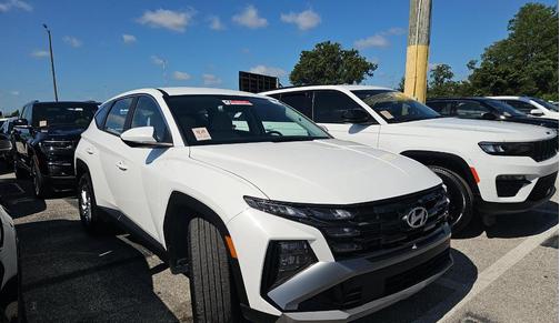 Serenity White Pearl 2025 Hyundai TUCSON SE