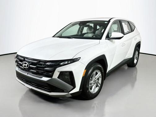 Serenity White Pearl 2025 Hyundai TUCSON SE