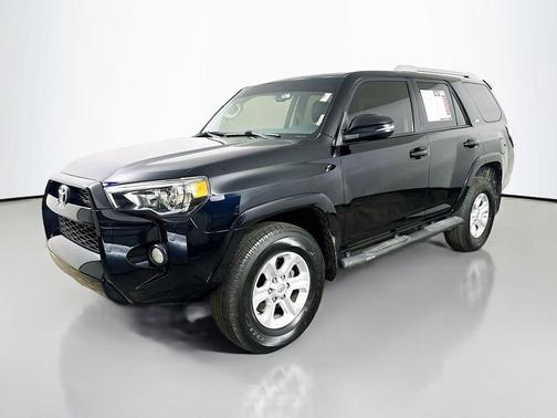 Midnight Black Metallic 2017 Toyota 4Runner SR5 Premium