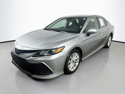 Celestial Silver Metallic 2022 Toyota Camry LE