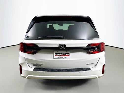 Platinum White Pearl 2025 Honda Odyssey Touring