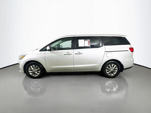 2021 Kia Sedona LX