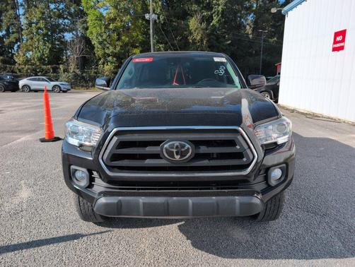 Midnight Black Metallic 2022 Toyota Tacoma SR5