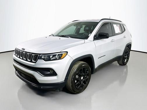 2024 Jeep Compass Latitude Lux