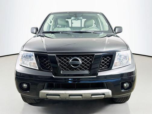 Magnetic Black Pearl 2021 Nissan Frontier SV