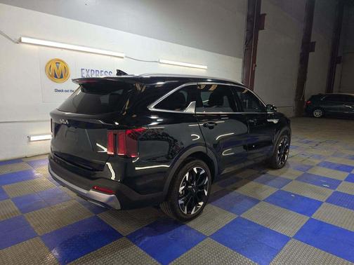 Ebony Black 2024 Kia Sorento EX