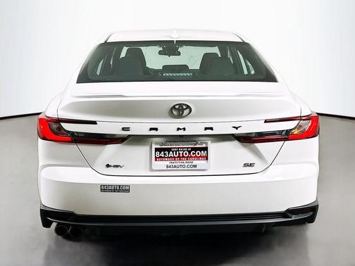 Ice Cap 2025 Toyota Camry SE