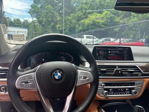 2020 BMW 750 i xDrive