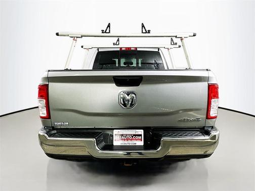 2019 RAM 2500 Tradesman Crew Cab 4x4 6'4' Box