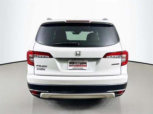 2022 Honda Pilot Touring 8-Passenger