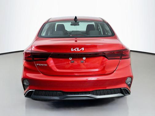 Currant Red 2024 Kia Forte LXS
