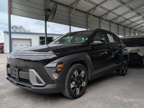 Abyss Black Pearl 2025 Hyundai KONA SEL