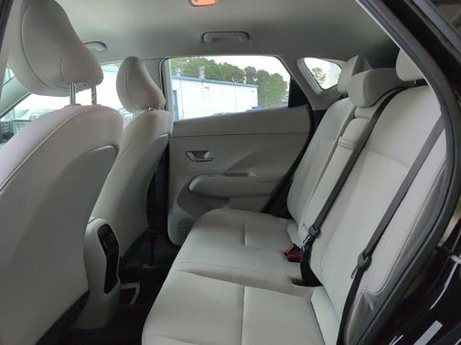 Abyss Black Pearl 2025 Hyundai KONA SEL