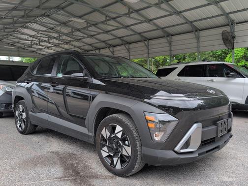 Abyss Black Pearl 2025 Hyundai KONA SEL