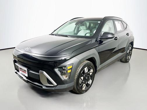 Abyss Black Pearl 2025 Hyundai KONA SEL