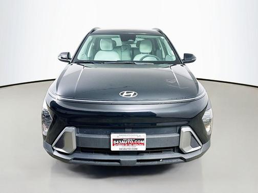 Abyss Black Pearl 2025 Hyundai KONA SEL