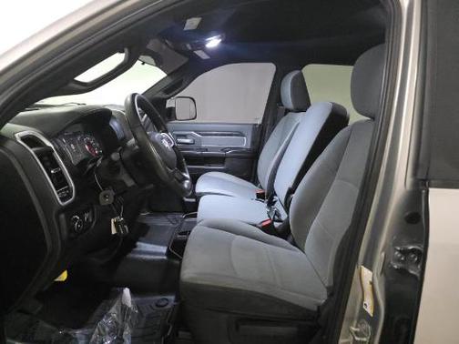 2022 RAM 2500 Big Horn Crew Cab 4x4 6'4' Box