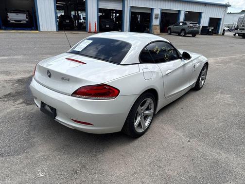 Alpine White 2012 BMW Z4 sDrive28i