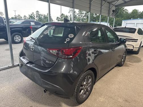 2020 Toyota Yaris Sedan XLE