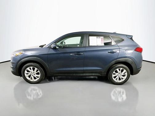 2021 Hyundai TUCSON SE
