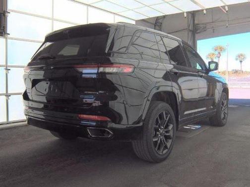 2023 Jeep Grand Cherokee 4xe 30th Anniversary