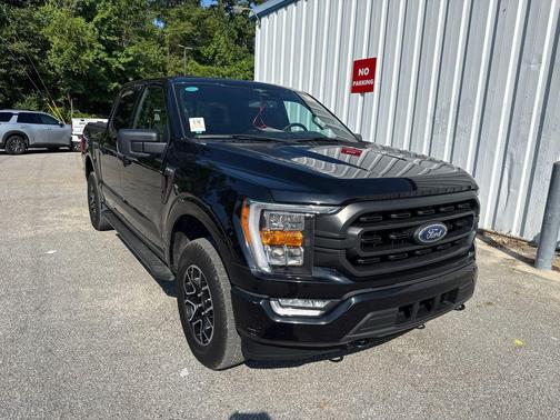 Agate Black Metallic 2023 Ford F-150 XLT