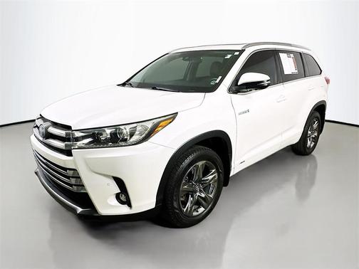 2019 Toyota Highlander Hybrid Platinum