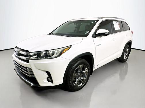 2019 Toyota Highlander Hybrid Platinum