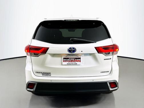 2019 Toyota Highlander Hybrid Platinum