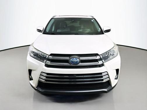 2019 Toyota Highlander Hybrid Platinum