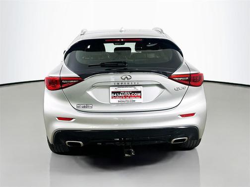 2019 INFINITI QX30 LUXE