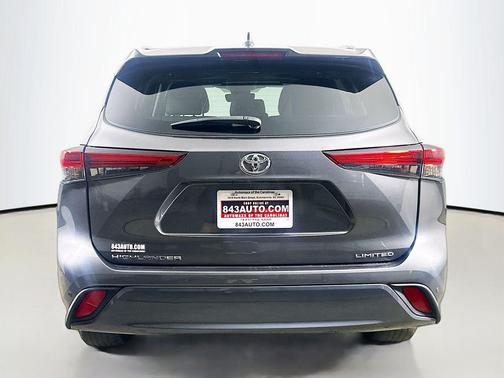 Magnetic Gray Metallic 2023 Toyota Highlander Limited