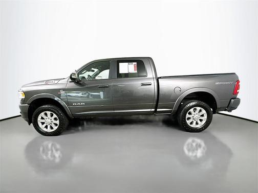 2019 RAM 3500 Laramie Crew Cab 4x4 6'4' Box