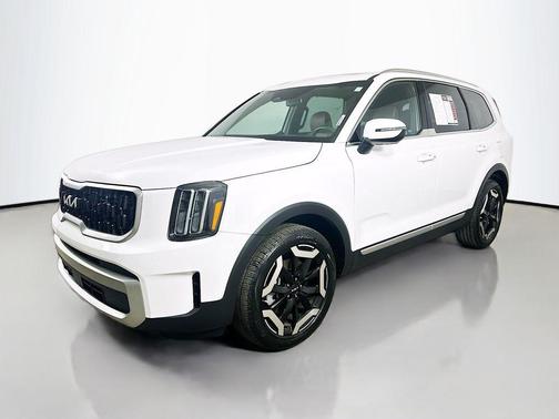Glacial White Pearl 2023 Kia Telluride EX